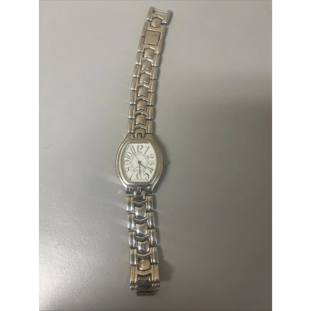 Ladies Avon Classic Homage White Dial Silver Tone Case Link Band Analog Watch L5
